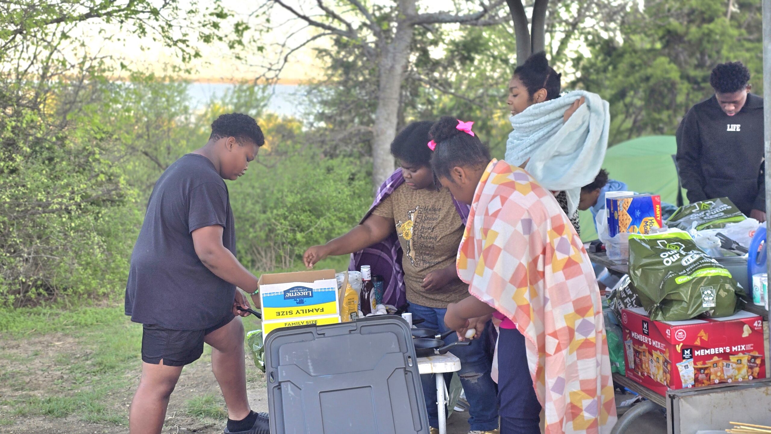LEARNING HOW TO MAKE AN OMLET